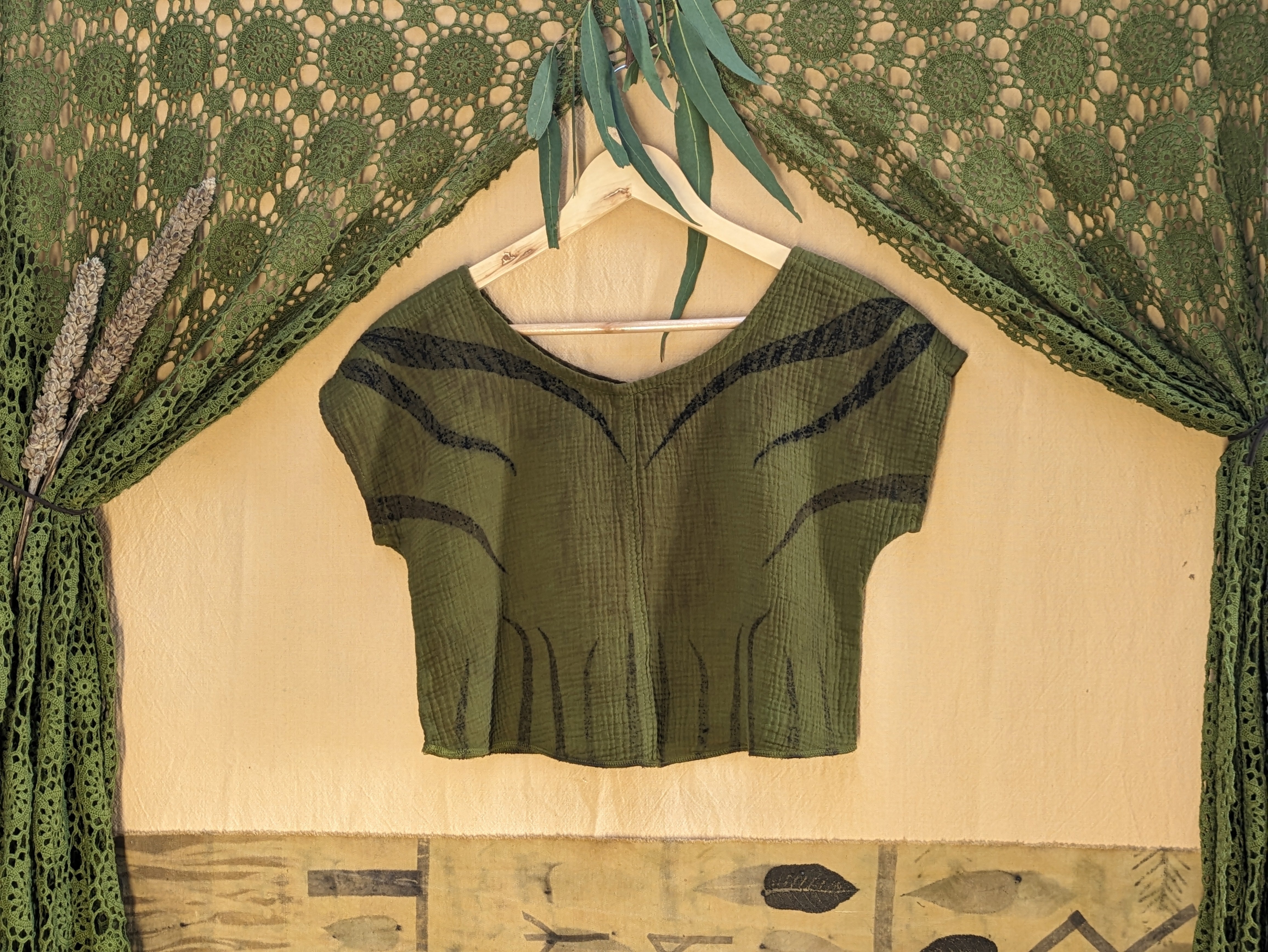 Cotton Hazel Top in Olive