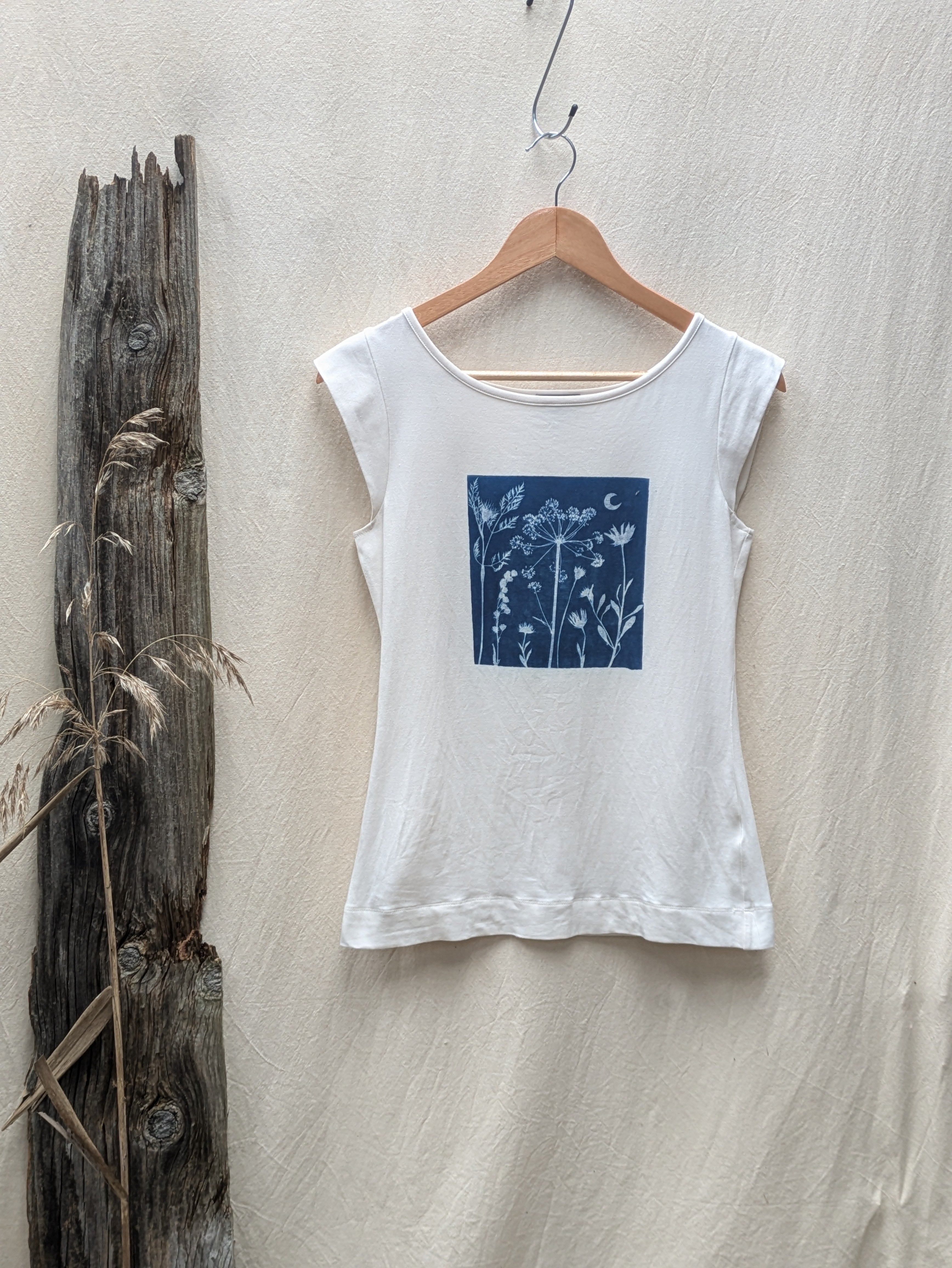 Cyanotype Garden window Tshirt