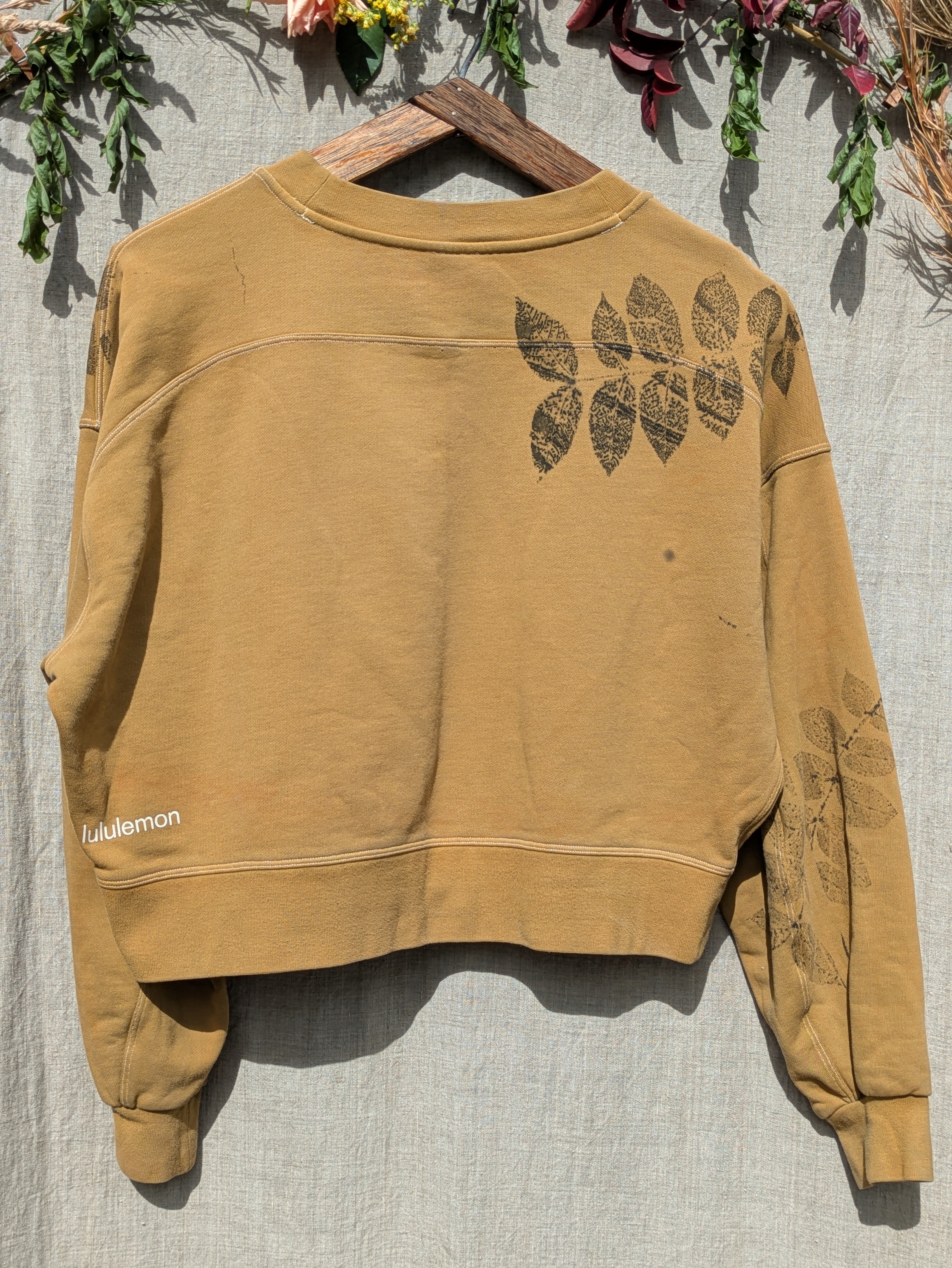 (Upcycled) Botanical Cropped Crew ~ M