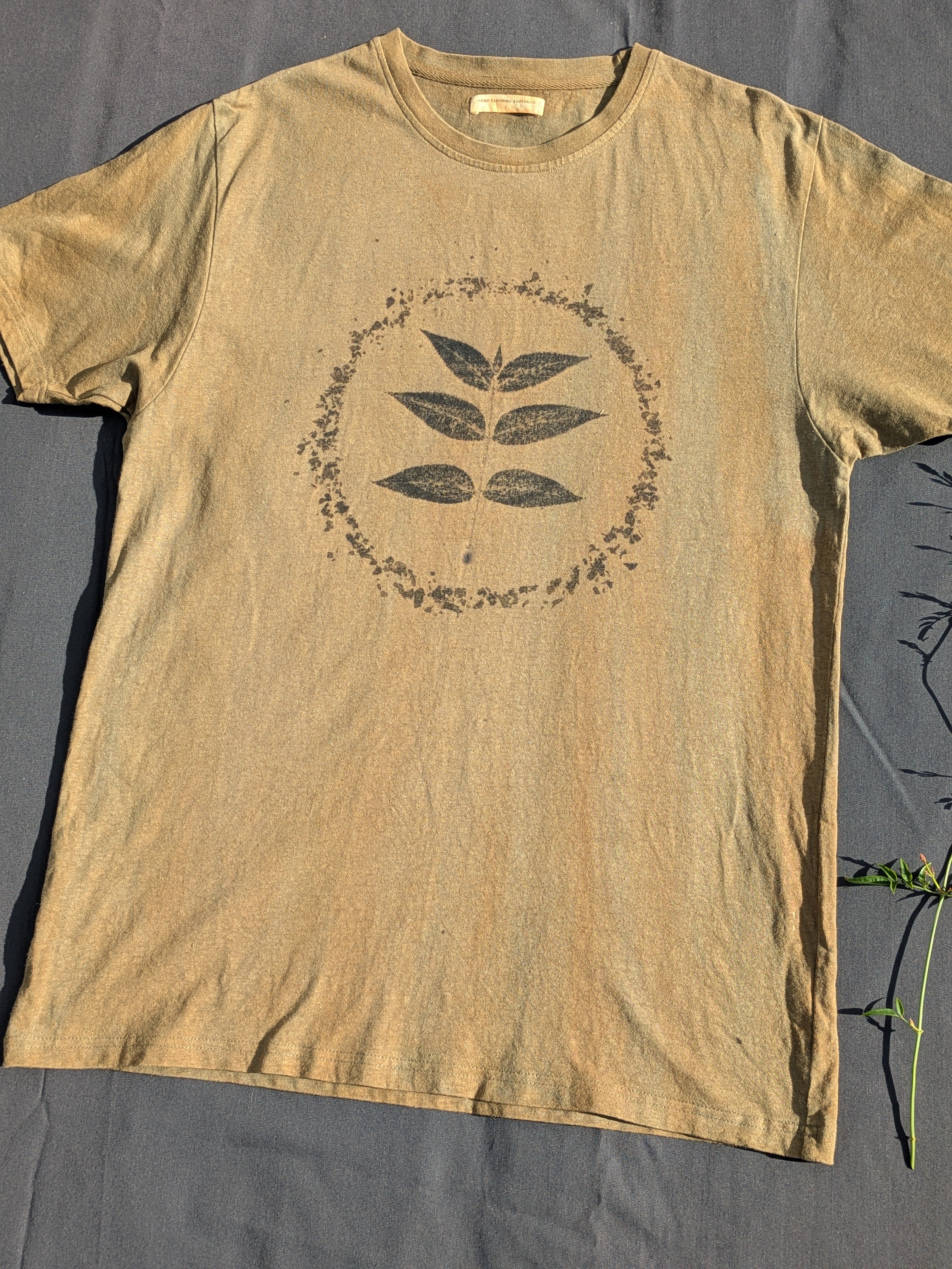 Mens Hemp Eco Printed Tee ~ Olive ~ L