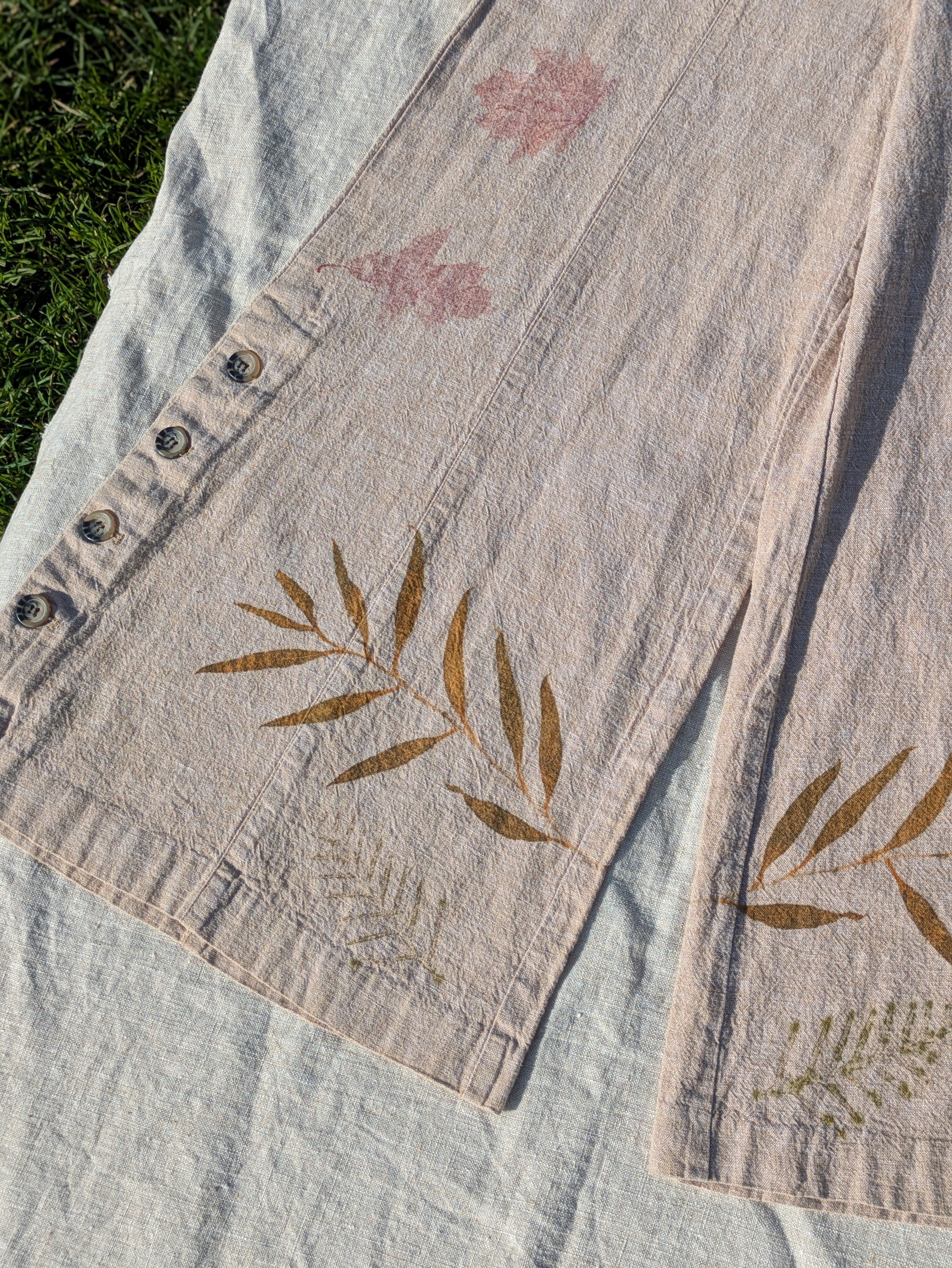 Linen Oak + Maple Leaf Button Trimmed Pant ~ XS