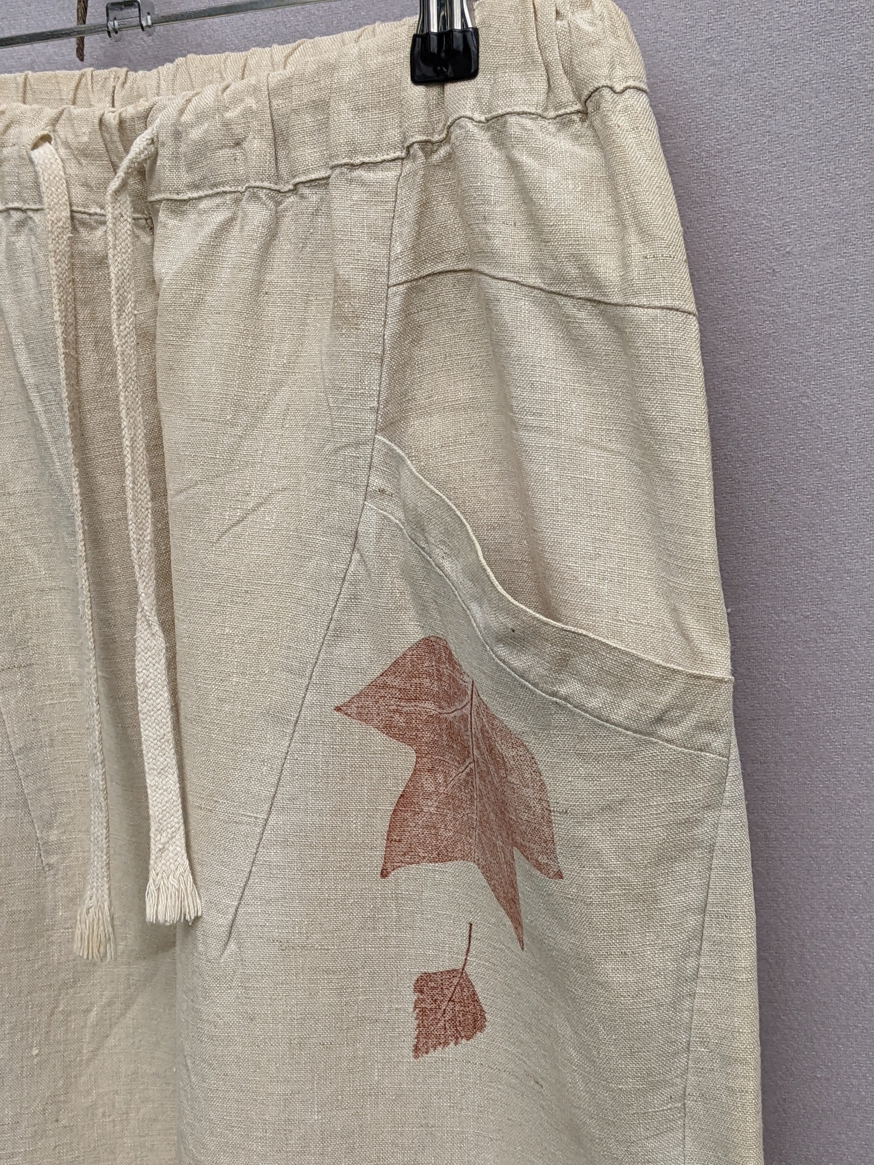 Linen Madder Maple Leaf Pants ~ M ~