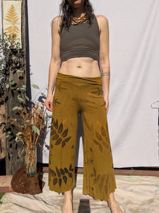 Bamboo 3/4 Yoga Pant in Golden Ochre ~ S/M