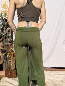 Bamboo Wide Leg 3/4 Yoga Pant in Forest Green ~ S/M