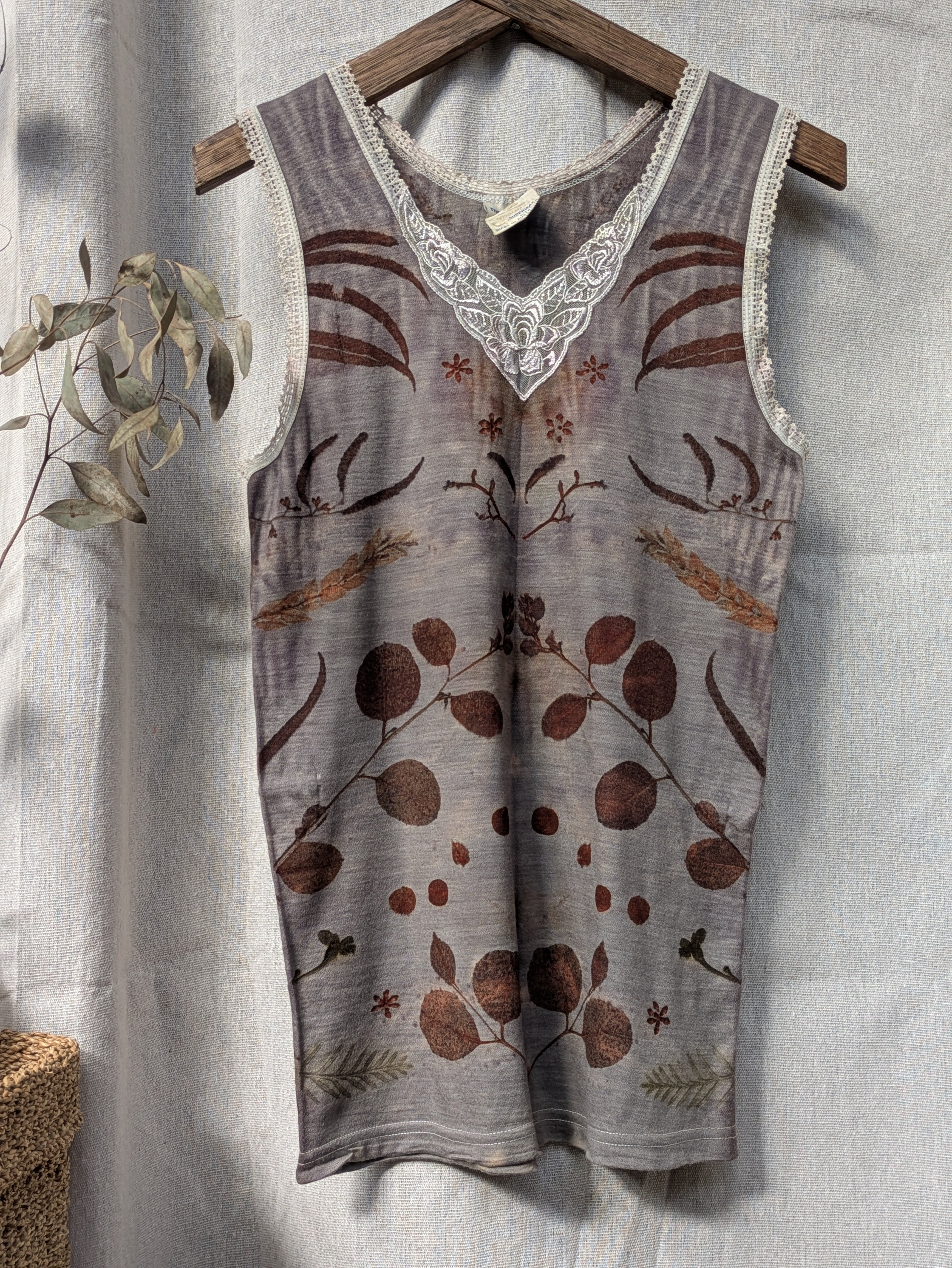 Botanical Merino Singlet Top ~ XL