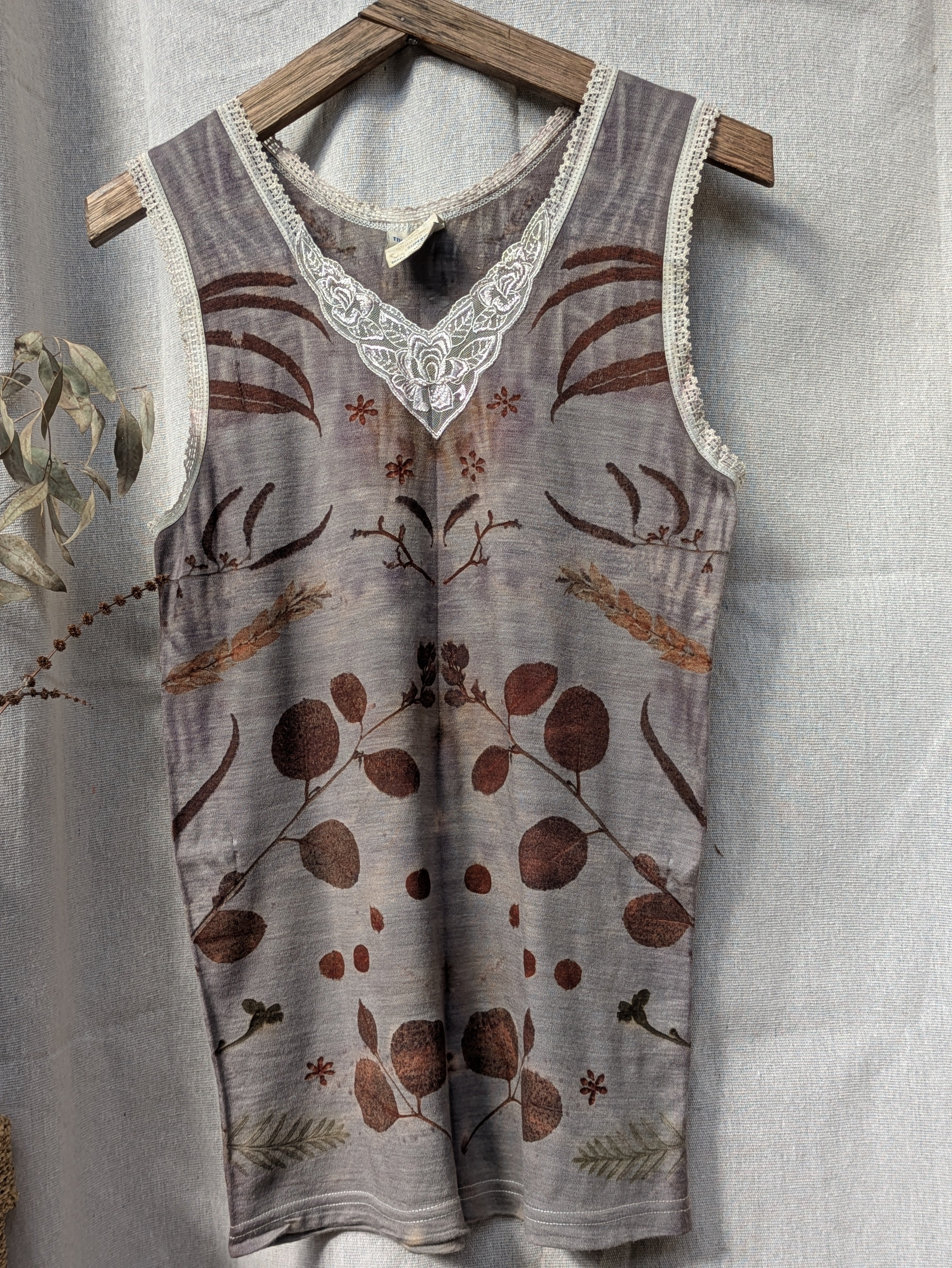 Botanical Merino Singlet Top ~ XL