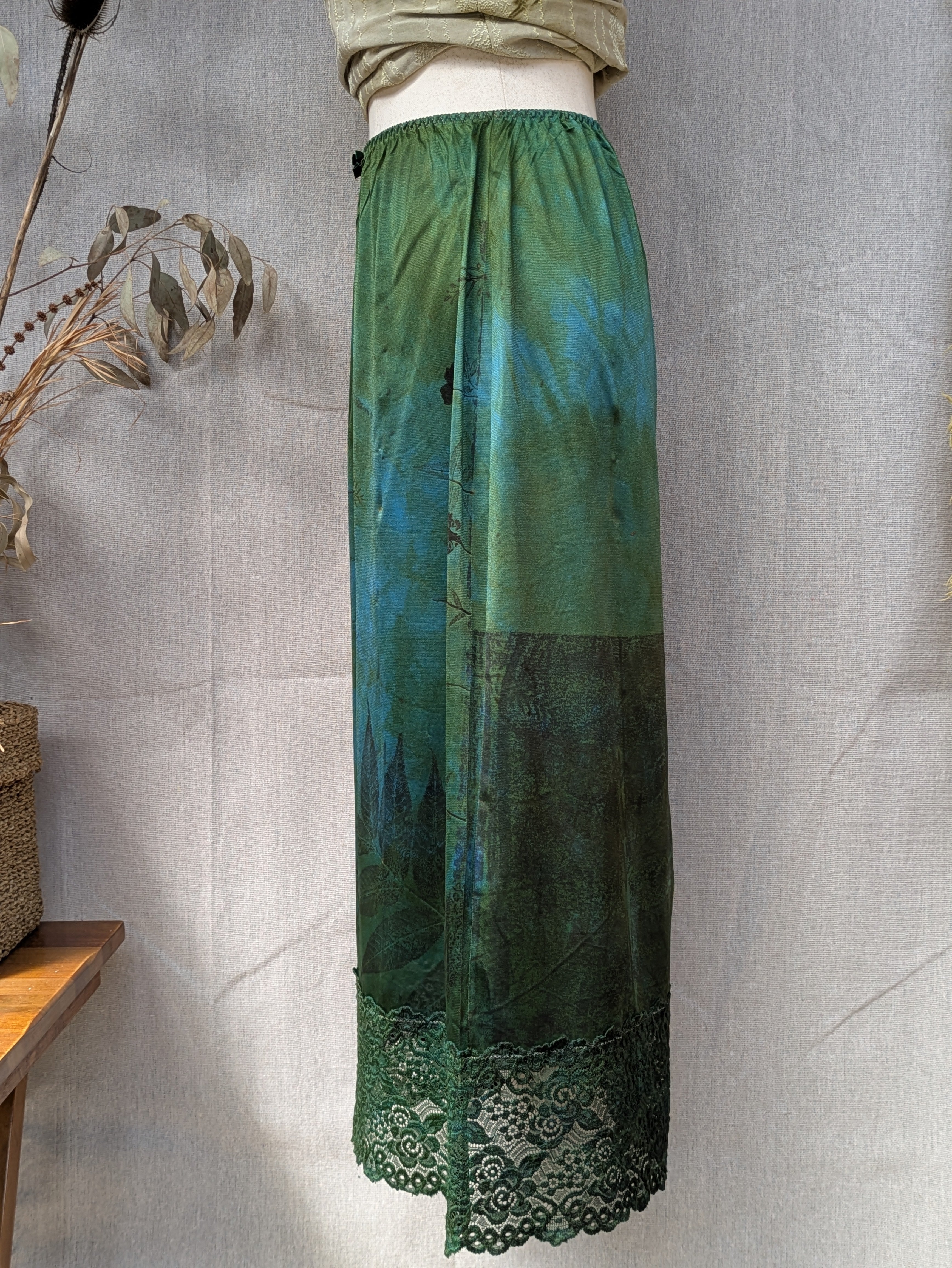 Vintage Lace Petticoat Skirt ~Turquoise Leaf