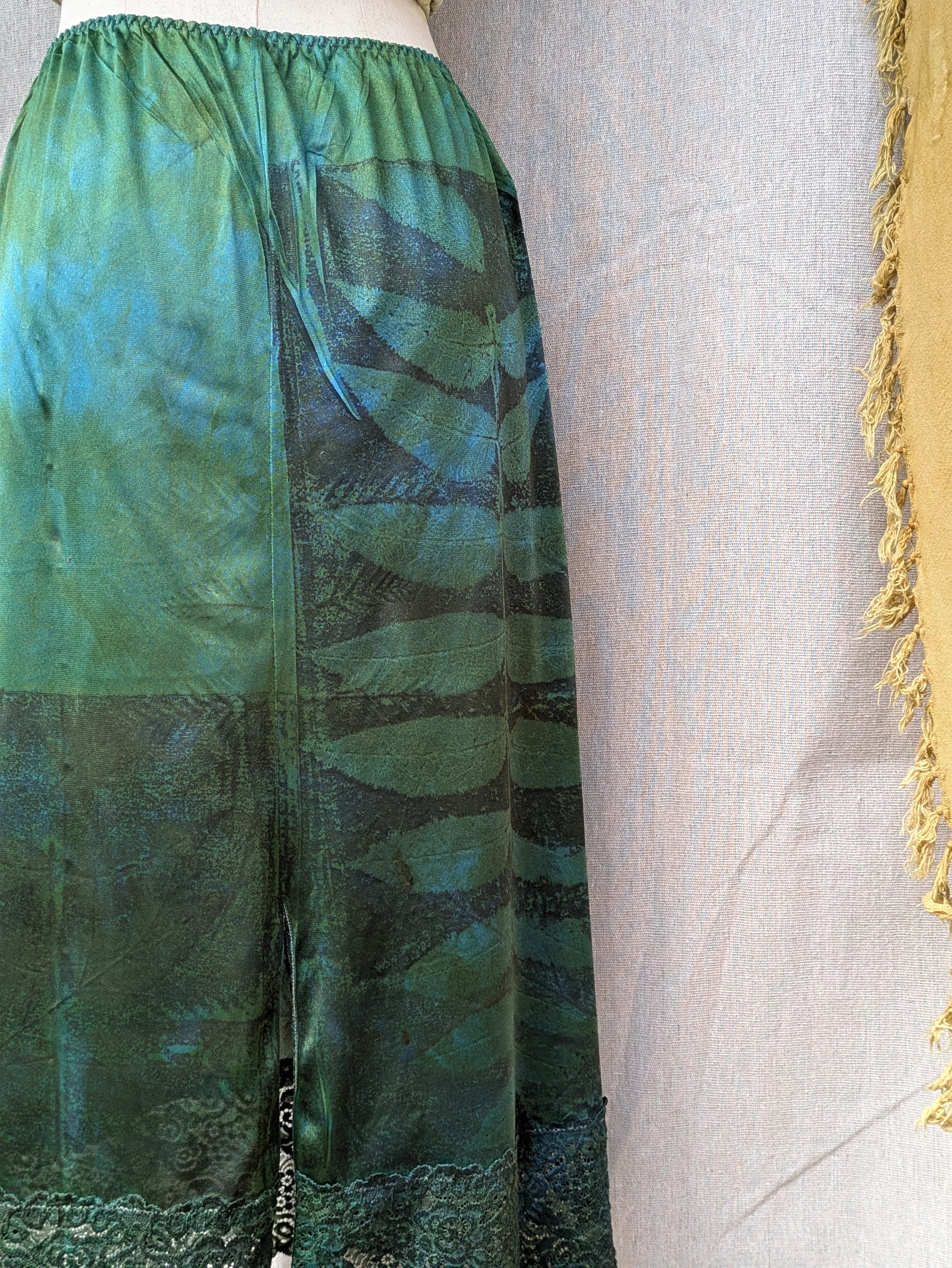 Vintage Lace Petticoat Skirt ~Turquoise Leaf