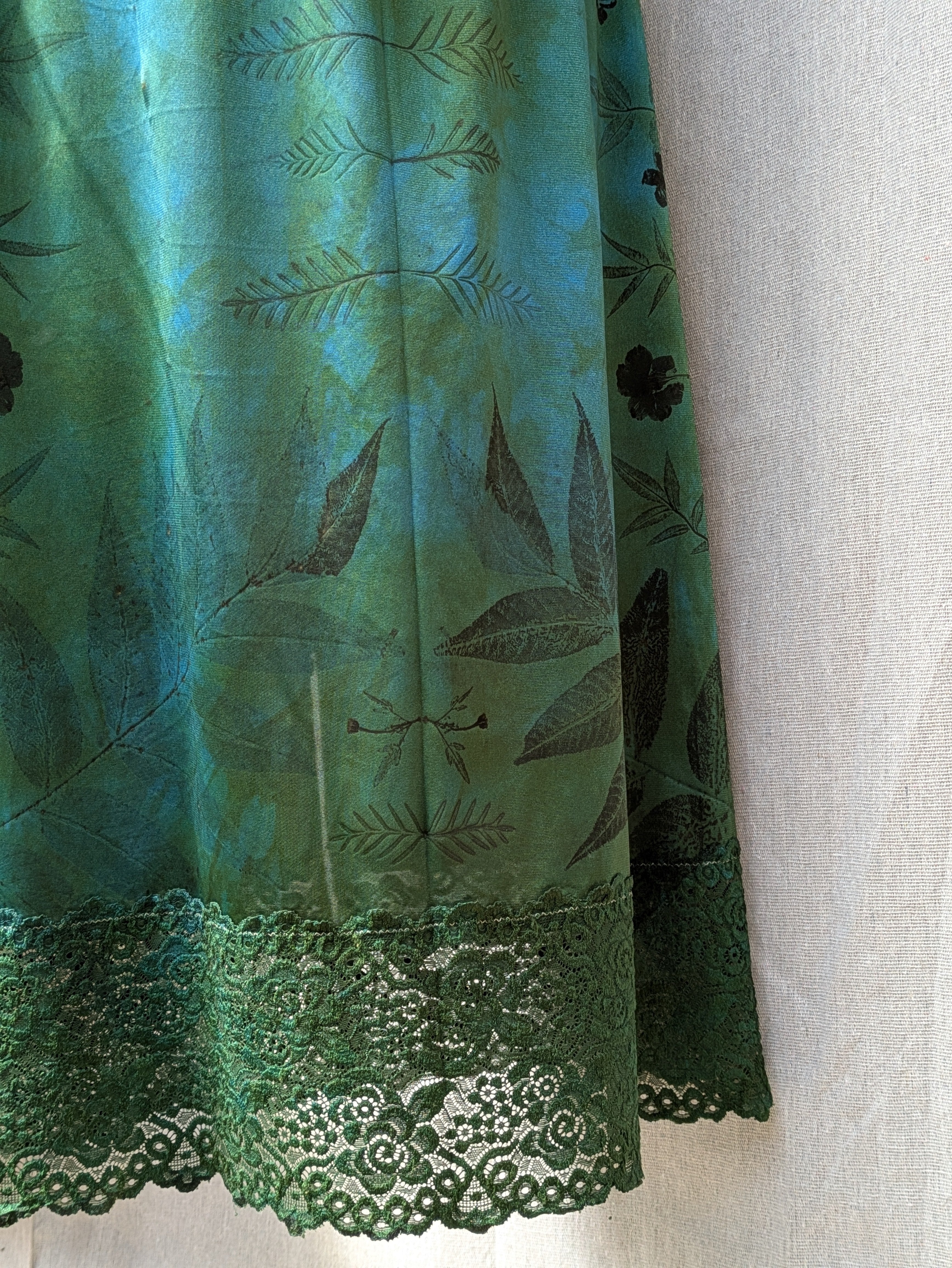 Vintage Lace Petticoat Skirt ~Turquoise Leaf