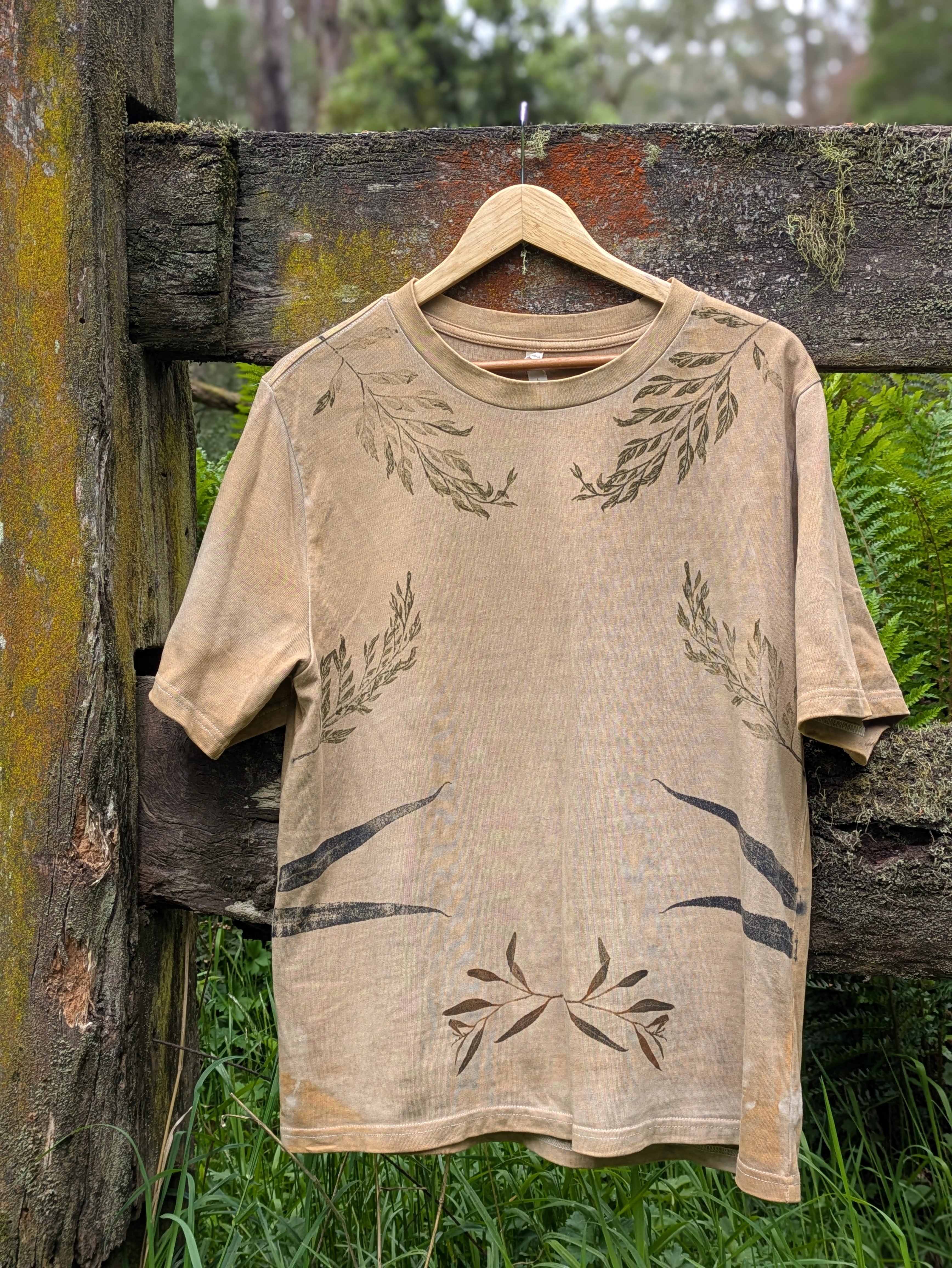 Women's Heavy-Cotton Eco Printed Tee ~ L ~ Tan Oak