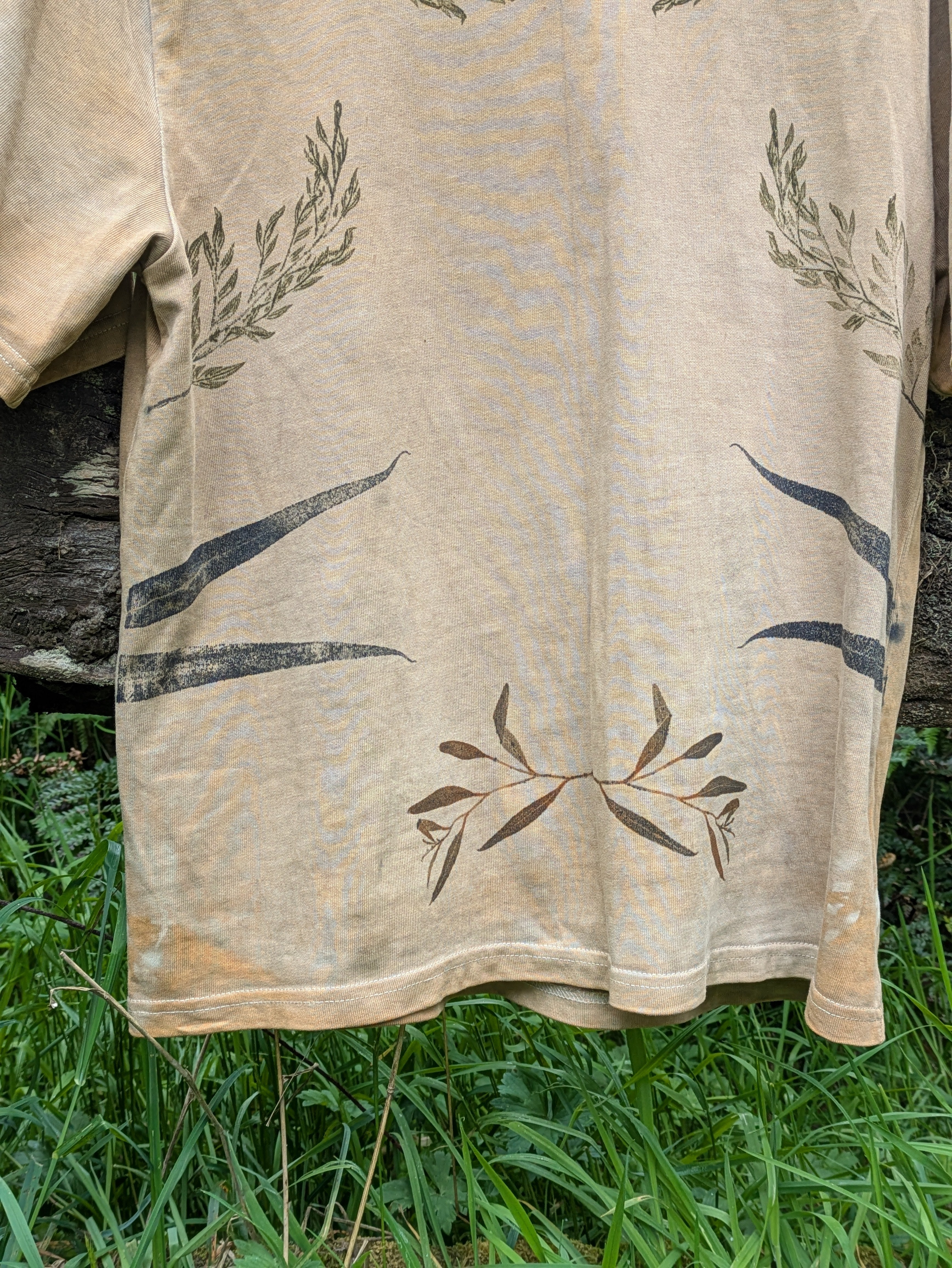 Women's Heavy-Cotton Eco Printed Tee ~ L ~ Tan Oak