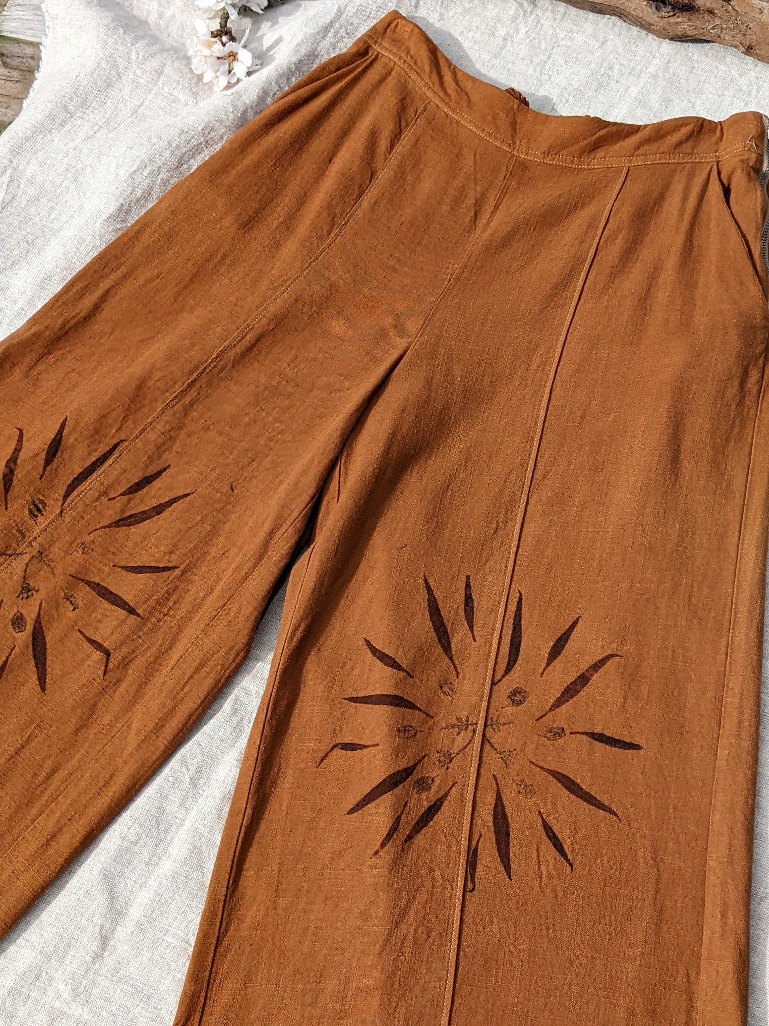 Linen Cotton Wide Legged 3/4 Pants ~ Ochre star knee ~ XS