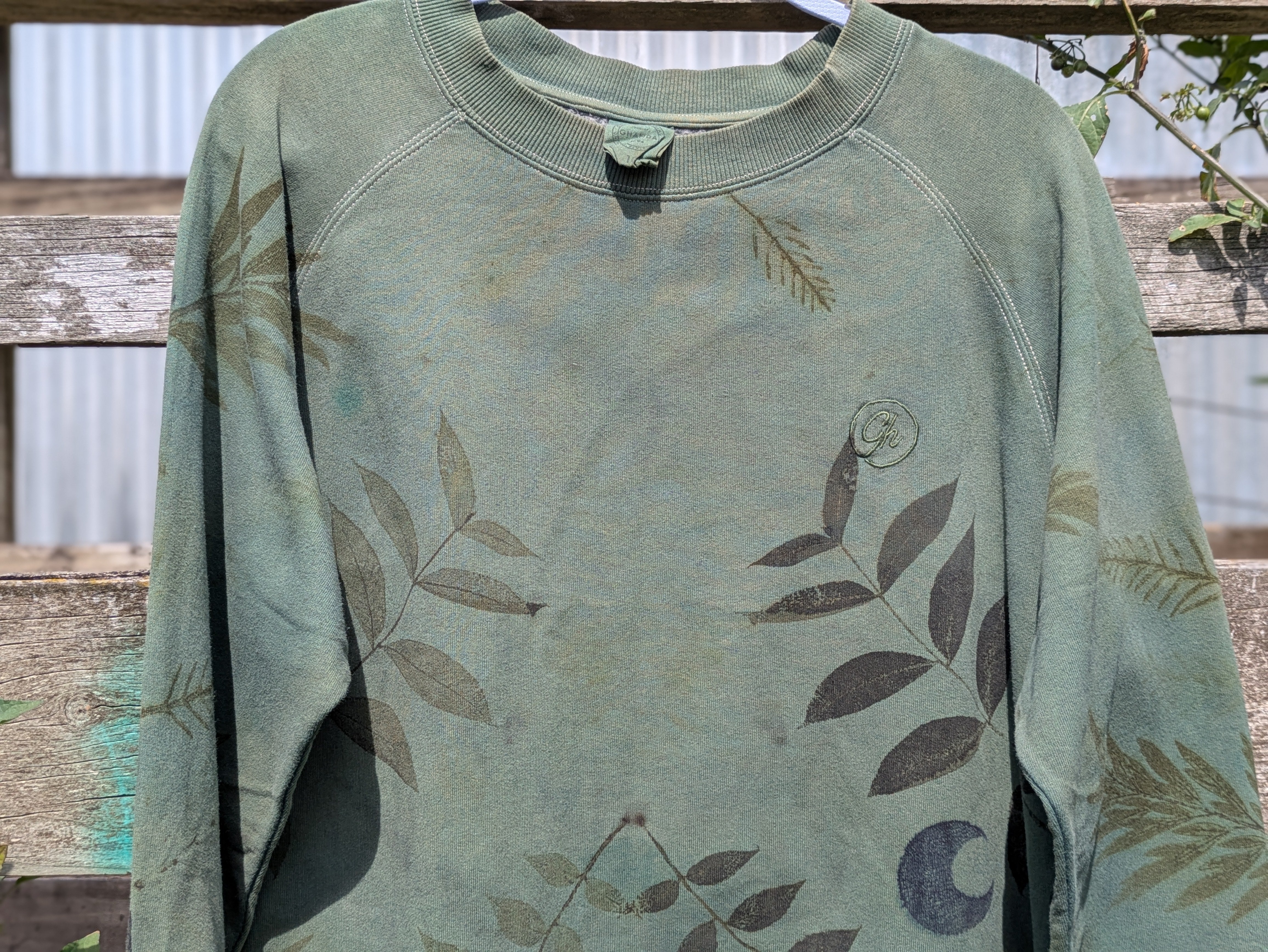 (Upcycled) Botanical Cropped Crew ~ M ~ Green