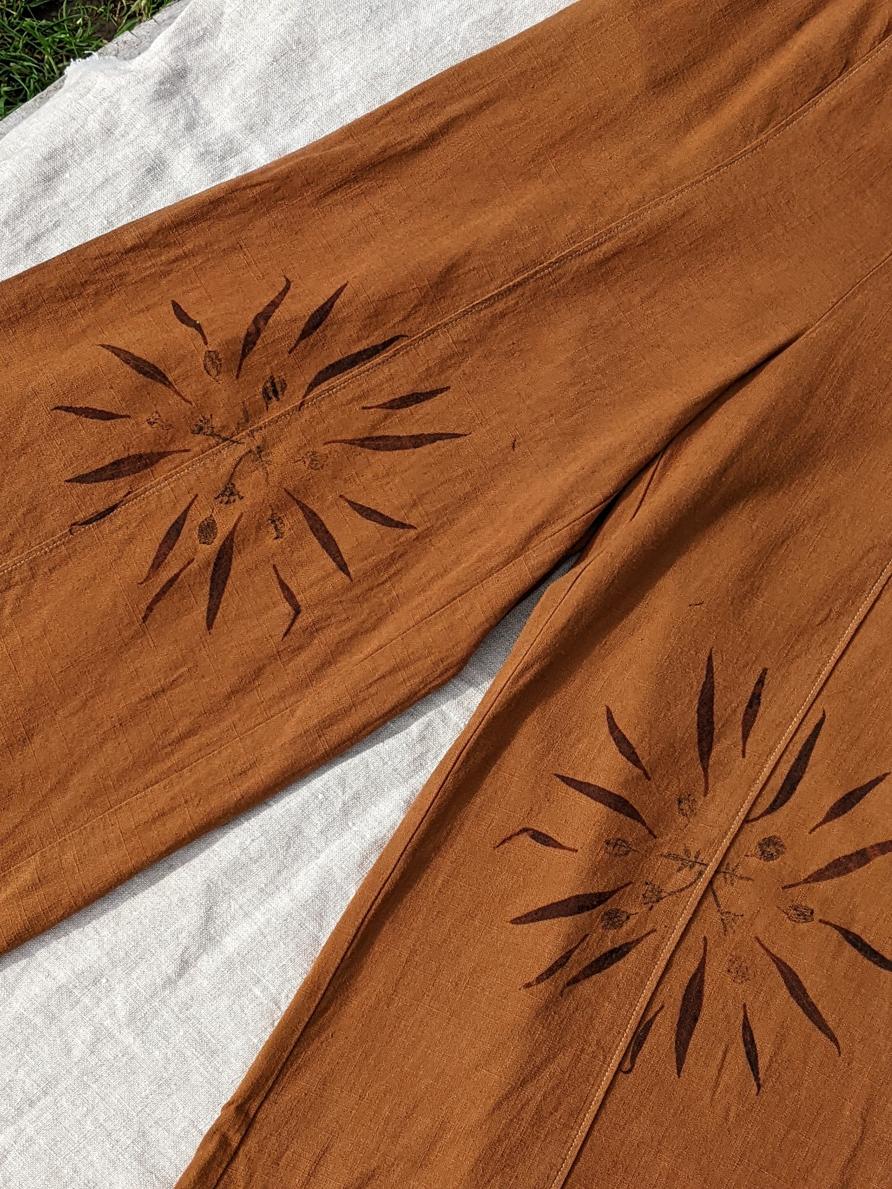 Linen Cotton Wide Legged 3/4 Pants ~ Ochre star knee ~ XS